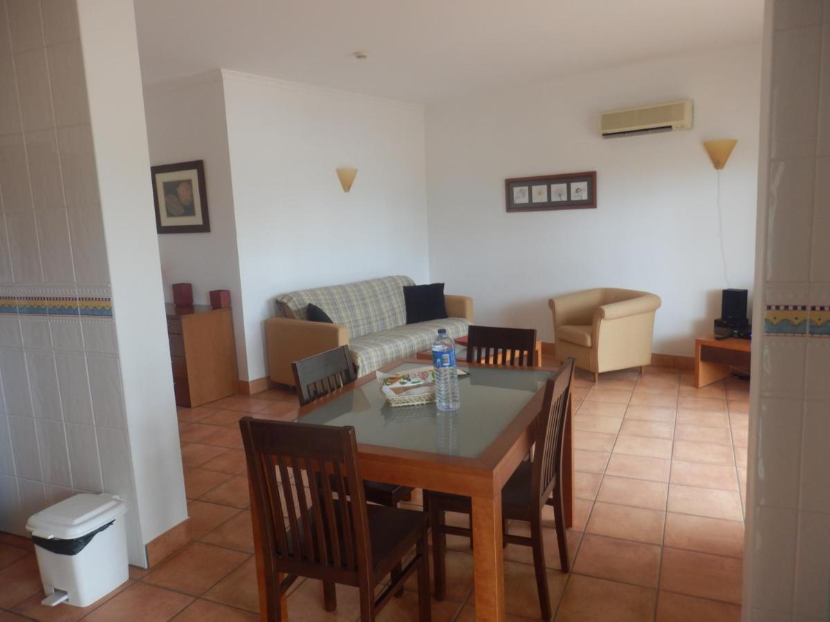 Bel Appartement Au Bord De La Mer De Porto De Mos ラゴス エクステリア 写真