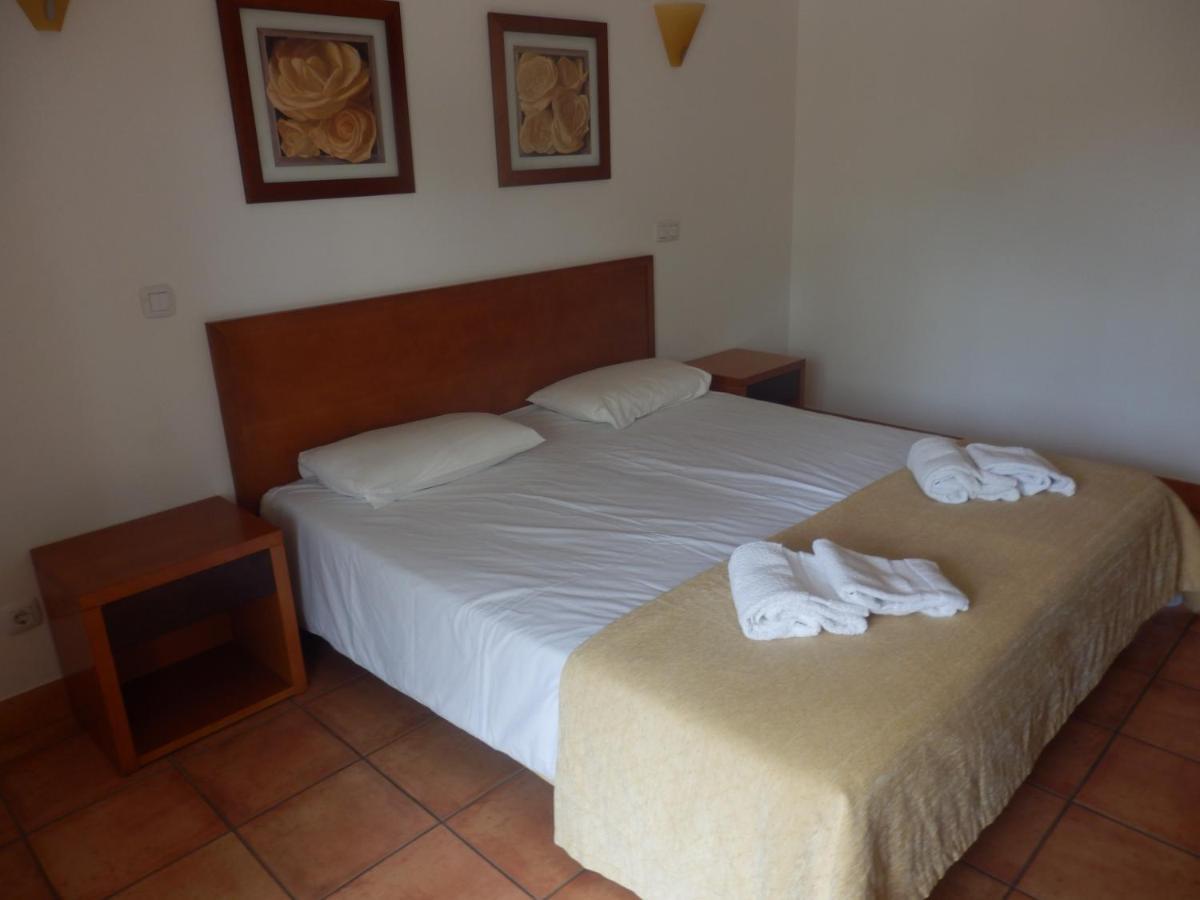 Bel Appartement Au Bord De La Mer De Porto De Mos ラゴス エクステリア 写真